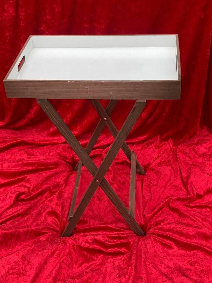 Dienblad op Pootjes / Bijzettafel - Zo Goed Als Nieuw, Huis en Inrichting, Woonaccessoires | Dienbladen, Zo goed als nieuw, Hout