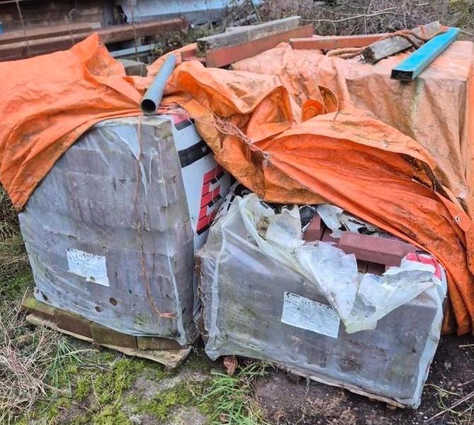 Paarse genuanceerde metselstenen - 2500 stuks +/- 3,5 pallet, Doe-het-zelf en Verbouw, Metselstenen, Nieuw, Bakstenen, Ophalen