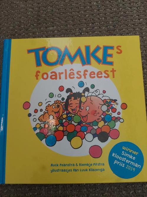 Auck Peanstra - Tomkes foarlêsfeest, Boeken, Kinderboeken | Baby's en Peuters, Zo goed als nieuw, Ophalen of Verzenden