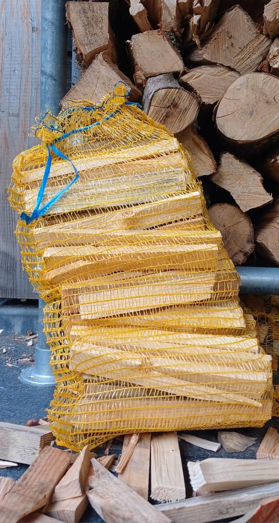 Vuren aanmaakhoutjes p.st. €3,50-3 voor €9,00-10 voor €30,00, Tuin en Terras, Haardhout, Overige houtsoorten, Minder dan 3 m³