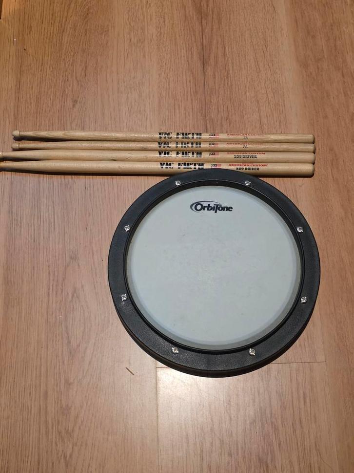 Oefenpad Percussie + Stokken, Muziek en Instrumenten, Drumstellen en Slagwerk, Gebruikt, Overige merken, Ophalen of Verzenden