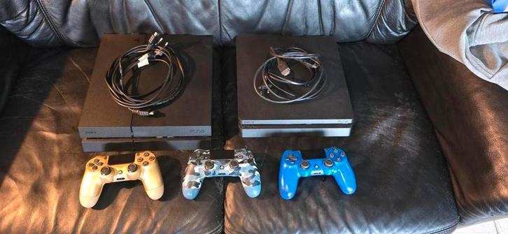 2 X Playstation 4 tekoop, Spelcomputers en Games, Spelcomputers | Sony PlayStation 4, Gebruikt, Slim, 500 GB, Met 2 controllers