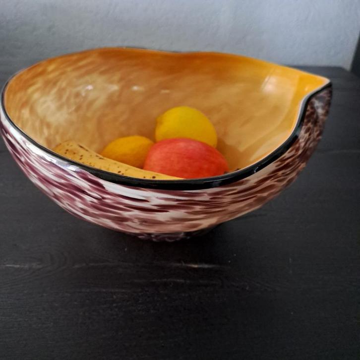 Prachtige 2-kleurige vintage Murano stijl glazen schaal, Huis en Inrichting, Woonaccessoires | Schalen en Manden, Zo goed als nieuw