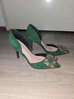 Groene pumps met siergesp - Caesar Charlie, Pumps, Caesar Charlie, Ophalen of Verzenden, Zo goed als nieuw