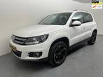 Volkswagen Tiguan 1.4 TSI Sport&Style # Leder # Clima # Pdc, Voorwielaandrijving, Euro 5, 15 km/l, Zwart