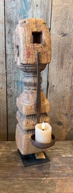 OUDE HOUTEN KANDELAAR OP METALEN VOET, Gez, Kandelaar, Hout, Nieuw