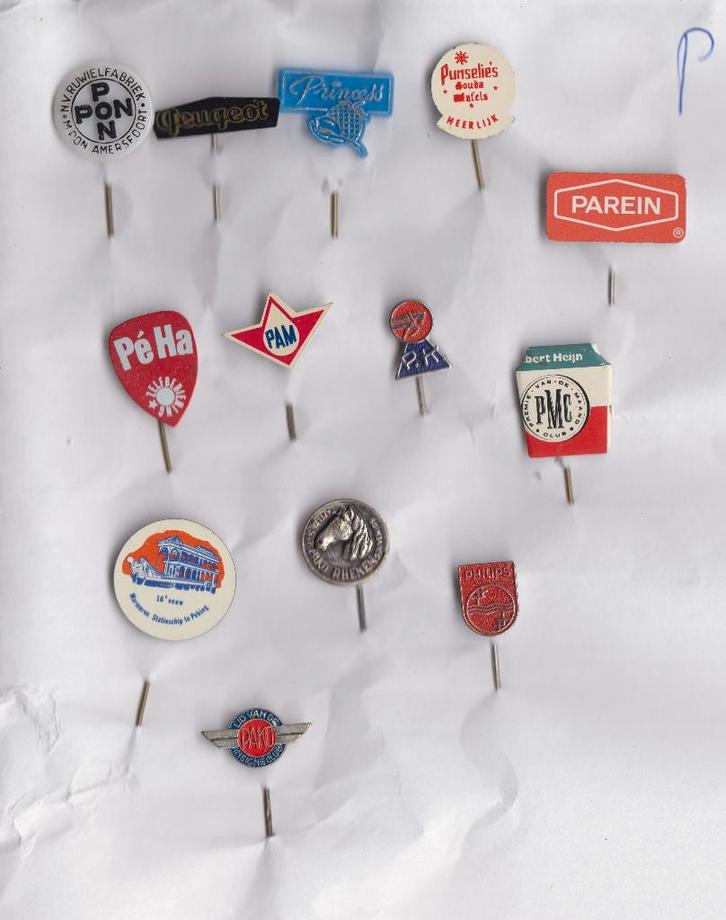 13 speldje P - o.a. Philips, PK, PON en Punselie wafels, Verzamelen, Speldjes, Pins en Buttons, Gebruikt, Overige onderwerpen