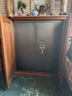 Eiken wapenkast Hunter, houtsnijwerk, 8 geweren, nieuwstaat, Huis en Inrichting, Kasten | Overige, Ophalen, Zo goed als nieuw