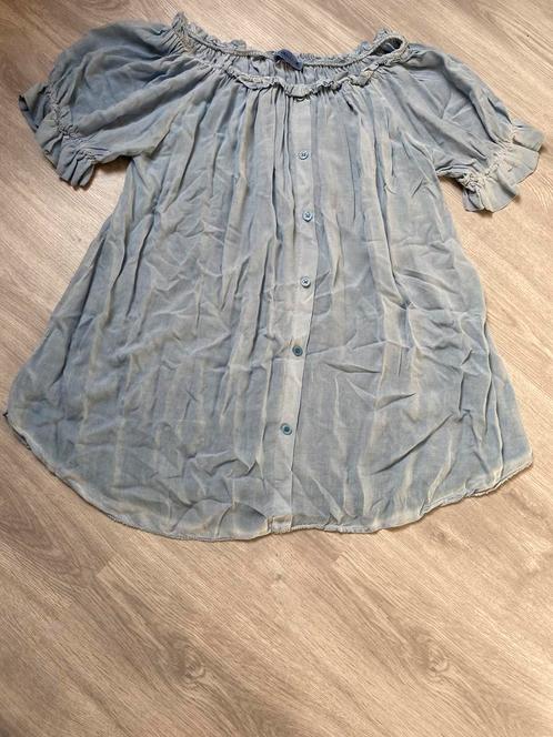 Lichtblauw blousje met stretch kraag., Kleding | Dames, Tops, Zo goed als nieuw, Maat 42/44 (L), Blauw, Korte mouw, Ophalen of Verzenden