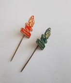 2 Speldjes Pebbles, Ophalen of Verzenden, Nieuw, Figuurtje, Speldje of Pin