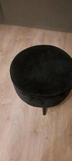 Zwart stoeltje met poefje, Ophalen of Verzenden, Zo goed als nieuw, 50 tot 75 cm