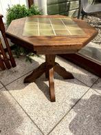 Vintage eiken bijzettafeltje met tegel ingelegd, Huis en Inrichting, Ophalen, Hout, Minder dan 55 cm
