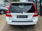 Volvo V70 2.5FT R-Design 230PK Automaat LEER / XENON / PDC /, Gebruikt, Zwart, Stoelverwarming, Onderhoudsboekje