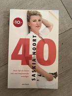 Saskia Noort 40 Over lijf en leven van beginnende veertiger, Saskia Noort, Ophalen of Verzenden, Zo goed als nieuw