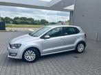 Volkswagen Polo 1.4 16V FSI 63KW 2011 Grijs, Auto's, Volkswagen, Voorwielaandrijving, Stof, Zwart, 4 cilinders