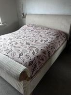Gratis Bed 180X200 met elektrische lattenbodem, Ophalen, Beige, Tweepersoons, Landelijk