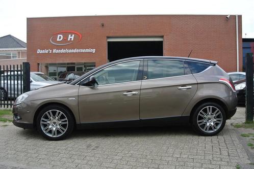 Lancia Delta 1.4 M.air Platinum airco leder apk 17-02-2026 n, Auto's, Lancia, Bedrijf, Te koop, Delta, ABS, Airbags, Airconditioning