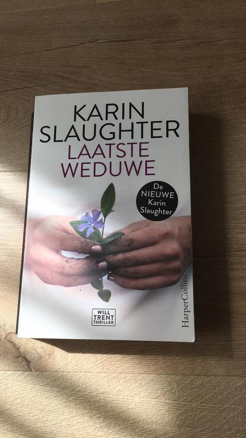 Karin Slaughter - Laatste weduwe, Boeken, Thrillers, Zo goed als nieuw, Nederland, Ophalen of Verzenden