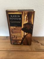 Karin Fossum - Gestrand - Roman, Ophalen of Verzenden, Zo goed als nieuw, Europa overig