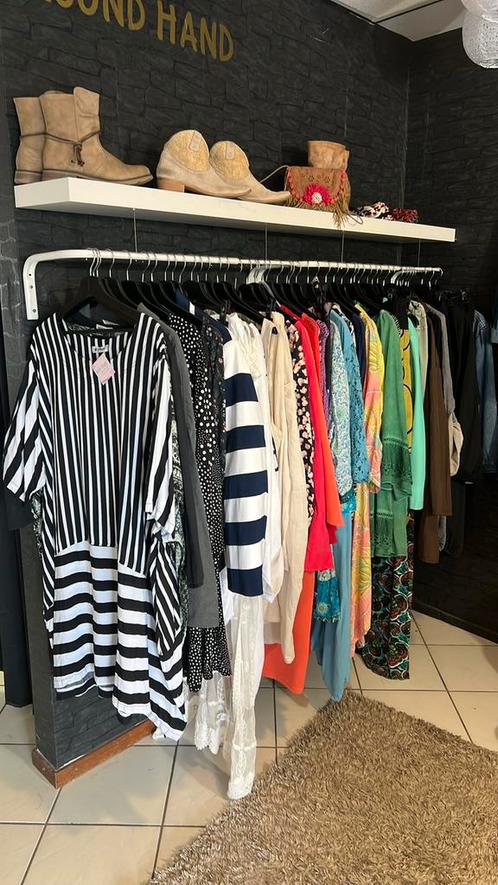 Kleine en Grote maten Merken Second Hand webshop, Kleding | Dames, Grote Maten, Zo goed als nieuw, Shirt of Top, Zwart, Ophalen of Verzenden