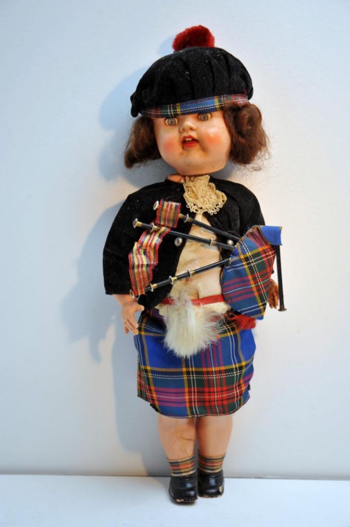 Scotland Doll Boy Piper vintage 1950, Antiek en Kunst, Antiek | Speelgoed, Ophalen of Verzenden