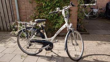Mooie Batavus elektrische fiets 28 inch frame 53 beschikbaar voor biedingen