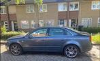 Audi A4 2.0 96KW AUT 2005 Grijs, Auto's, 730 kg, 74 €/maand, 4 cilinders, 1984 cc