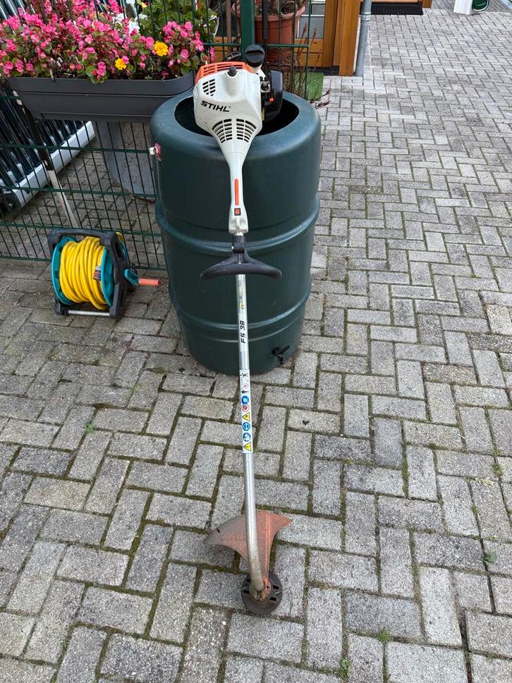 Stihl FS38 Bosmaaier kantjesmaaier strimmer, Tuin en Terras, Bosmaaiers, Gebruikt, Benzine, Minder dan 10 cm, Ophalen