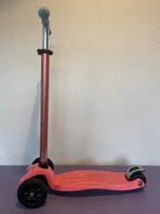 Maxi Micro step roze, in mooie staat, met blauwe handvatten, Fietsen en Brommers, Steps, Ophalen of Verzenden, Gebruikt, Gewone step