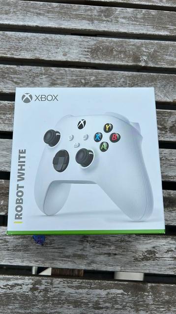 Xbox Wireless Controller White beschikbaar voor biedingen