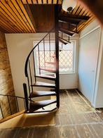 Wenteltrap 3.60 meter hoog 96cm diam. rechtse draai leuning, Ophalen, Gebruikt, Trap, 2 tot 4 meter