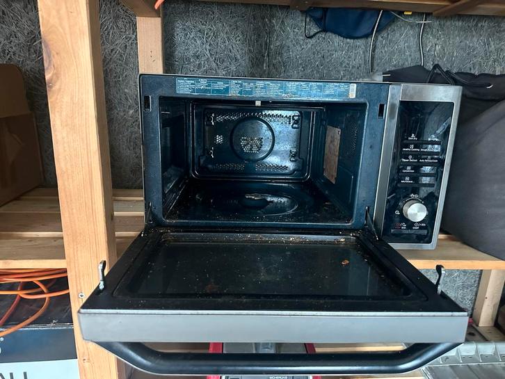 Samsung Combimagnetron - Gebruikt, Witgoed en Apparatuur, Magnetrons, Gebruikt, Vrijstaand, Combimagnetron, 45 tot 60 cm, Grill