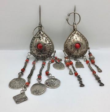 Vintage broche Fibula Amazigh Berber Fibule munten Koraal beschikbaar voor biedingen