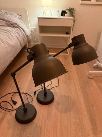 Bureau lampen  beschikbaar voor biedingen
