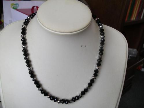 Een mooie facet Zwarte met Zilver Kristal ketting, Sieraden, Tassen en Uiterlijk, Antieke sieraden, Ketting, Overige materialen