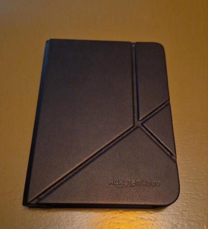 Kobo Clara BW+Originele Kobo SleepCover, Computers en Software, E-readers, Zo goed als nieuw, 6 inch of minder, 8 GB, Touchscreen