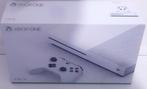 - Xbox One S/1TB/Boxed, Spelcomputers en Games, Spelcomputers | Xbox One, Xbox One S, Ophalen of Verzenden, Zo goed als nieuw