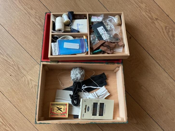 Houten naaikist, naaidoos, Hobby en Vrije tijd, Naaien en Fournituren, Gebruikt, Garen of Naald(en), Ophalen of Verzenden