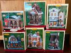 Lemax 7 Huisjes, Diversen, Kerst, Ophalen of Verzenden, Zo goed als nieuw
