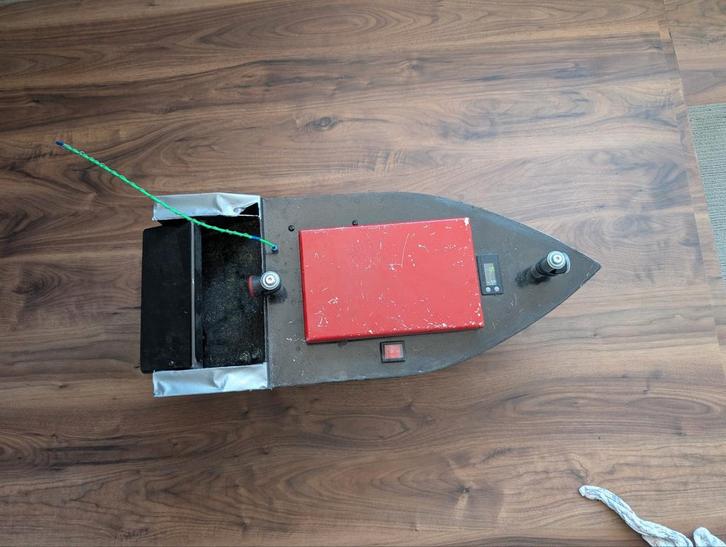 Aasboot / Voerboot, Watersport en Boten, Hengelsport | Karpervissen, Gebruikt, Overige typen, Ophalen of Verzenden