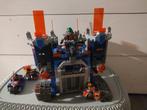 Lego nexo Knights 70317 rijdend kasteel, Kinderen en Baby's, Speelgoed | Duplo en Lego, Ophalen of Verzenden, Zo goed als nieuw