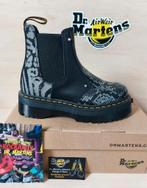 Dr. Martens 2976 Chelsea Quad, Animal Clash Maat: 42 UK8, Kleding | Dames, Schoenen, Nieuw, Lage of Enkellaarzen, Ophalen of Verzenden