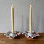 2 Oude Brocante Porsleinen Kandelaren, Roze, Bloem, Blad, Huis en Inrichting, Woonaccessoires | Kandelaars en Kaarsen, Overige materialen