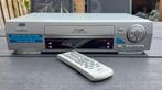 jvc HR-J674 videorecorder met afstandsbediening., VHS-speler of -recorder, Gebruikt, Verzenden