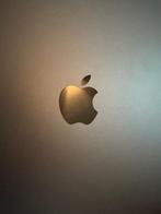 MacBook Pro met Touch Bar, Computers en Software, Apple Macbooks, 256 GB, 2 tot 3 Ghz, Qwerty, 8 GB