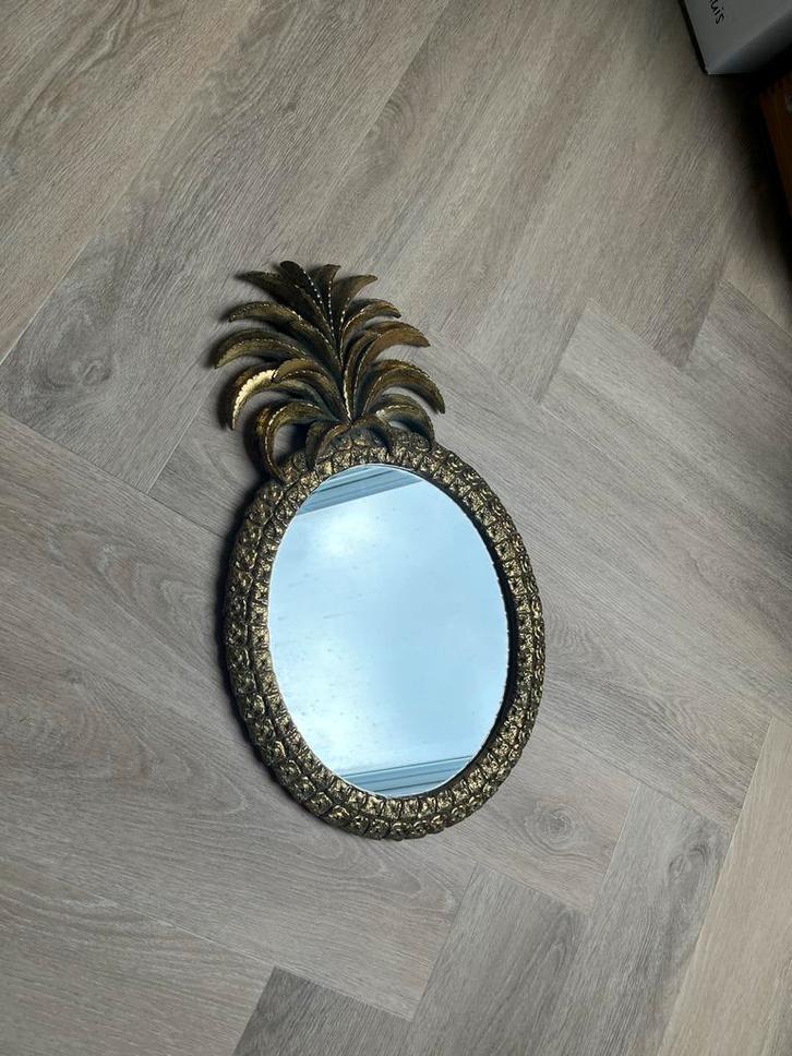 Gouden Ananas Spiegel - Tropische Decoratie, Huis en Inrichting, Woonaccessoires | Spiegels, Zo goed als nieuw, Minder dan 50 cm