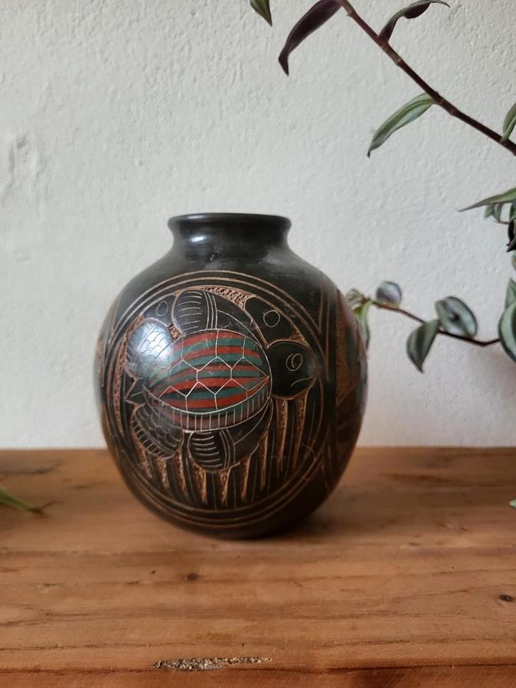 Aardewerk Vaas met Schildpad Design, Antiek en Kunst, Antiek | Vazen, Ophalen of Verzenden