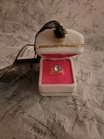 Fred van leer kerstbal ornament ring in doosje, Diversen, Kerst, Ophalen of Verzenden, Zo goed als nieuw