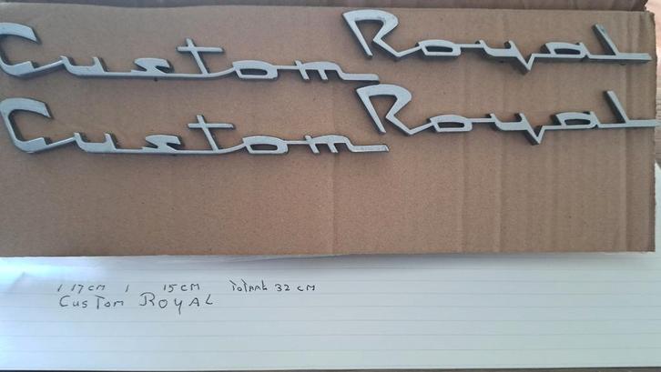 Dodge Custom Royal 1958 Embleem (2x), Auto-onderdelen, Carrosserie en Plaatwerk, Ophalen of Verzenden