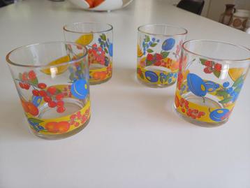 Vintage Clown Limonade Glaasjes erg vrolijk beschikbaar voor biedingen